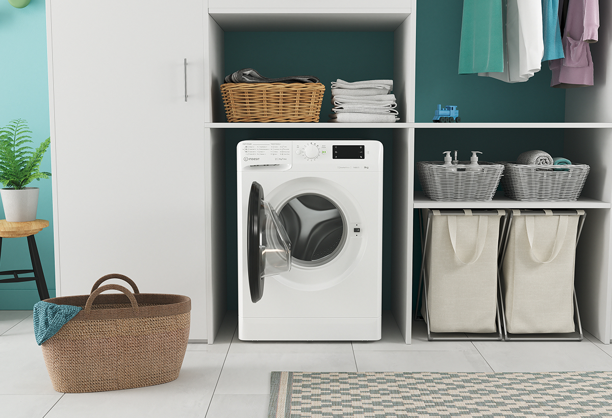 Απεικονίζεται το πλυντήριο σε ένα μπάνιο.